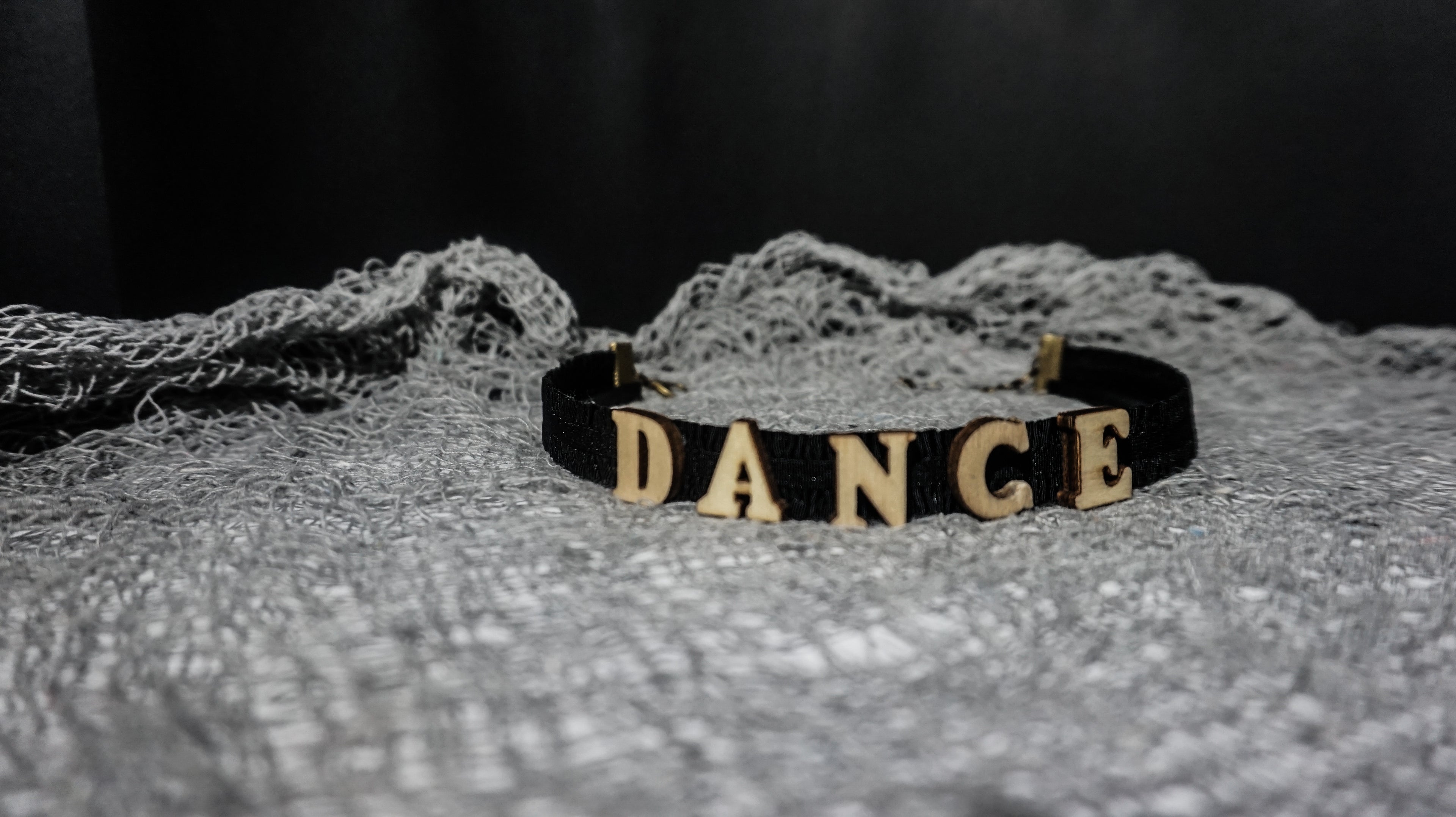 Wood Choker - Dance