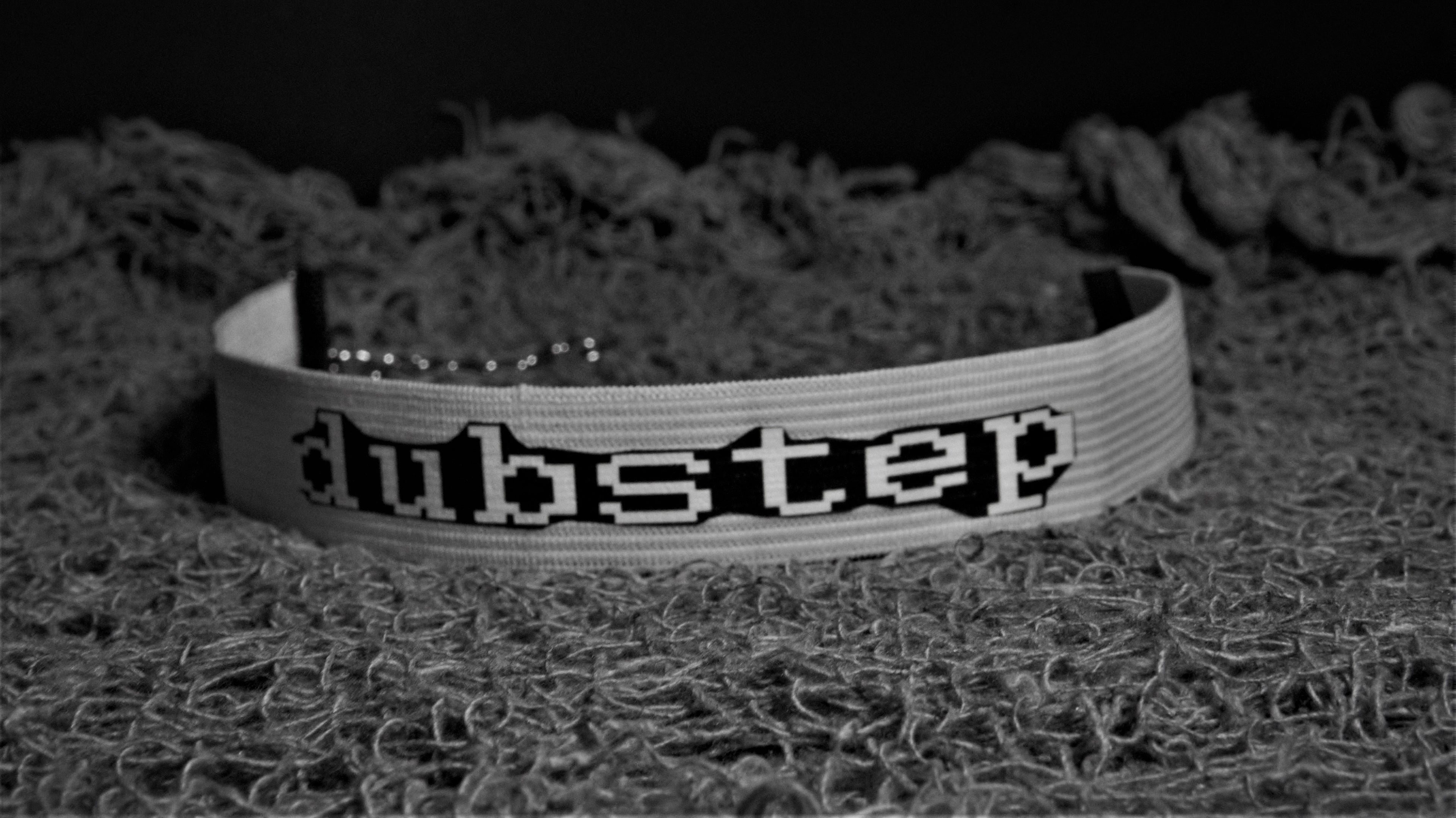 Print Choker - Dubstep - White