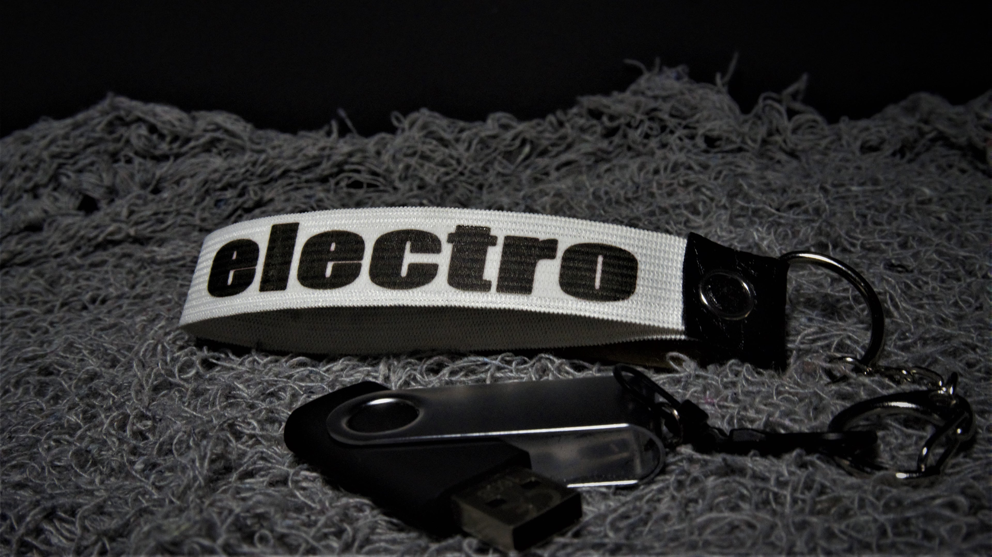 Keychain - Electro