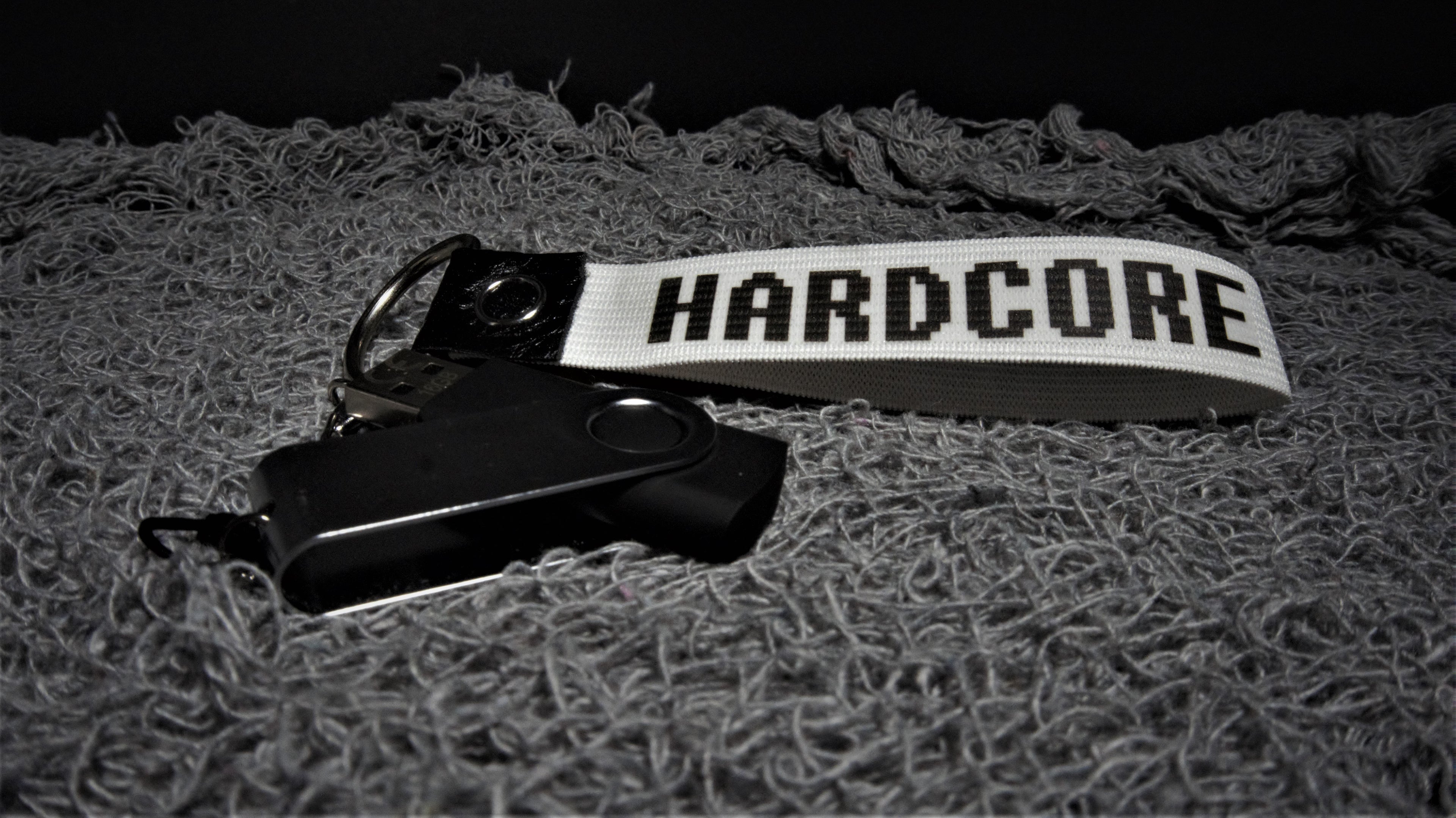 Keychain - Hardcore - White