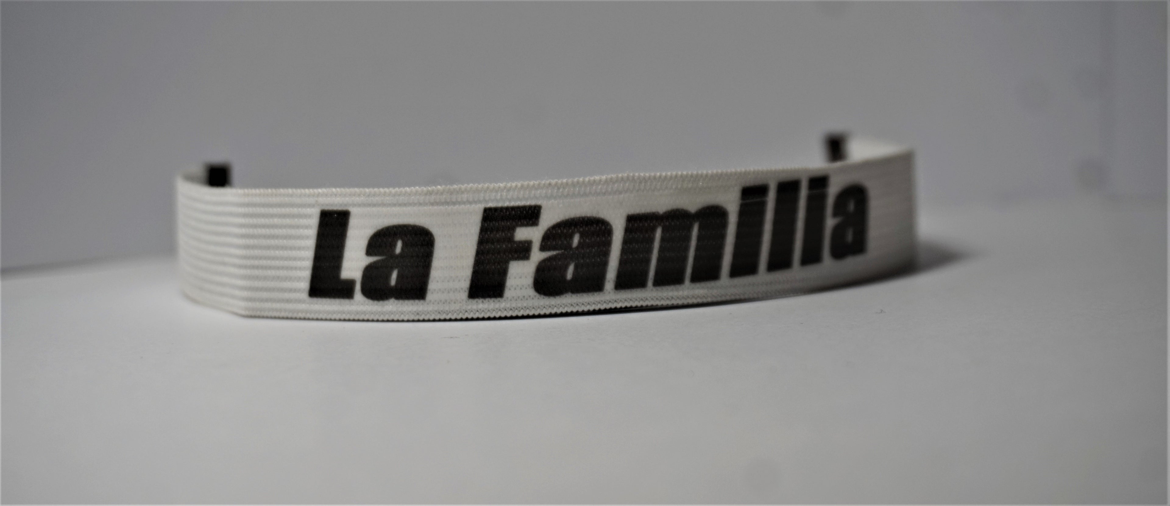 Print Choker - La Familia - White