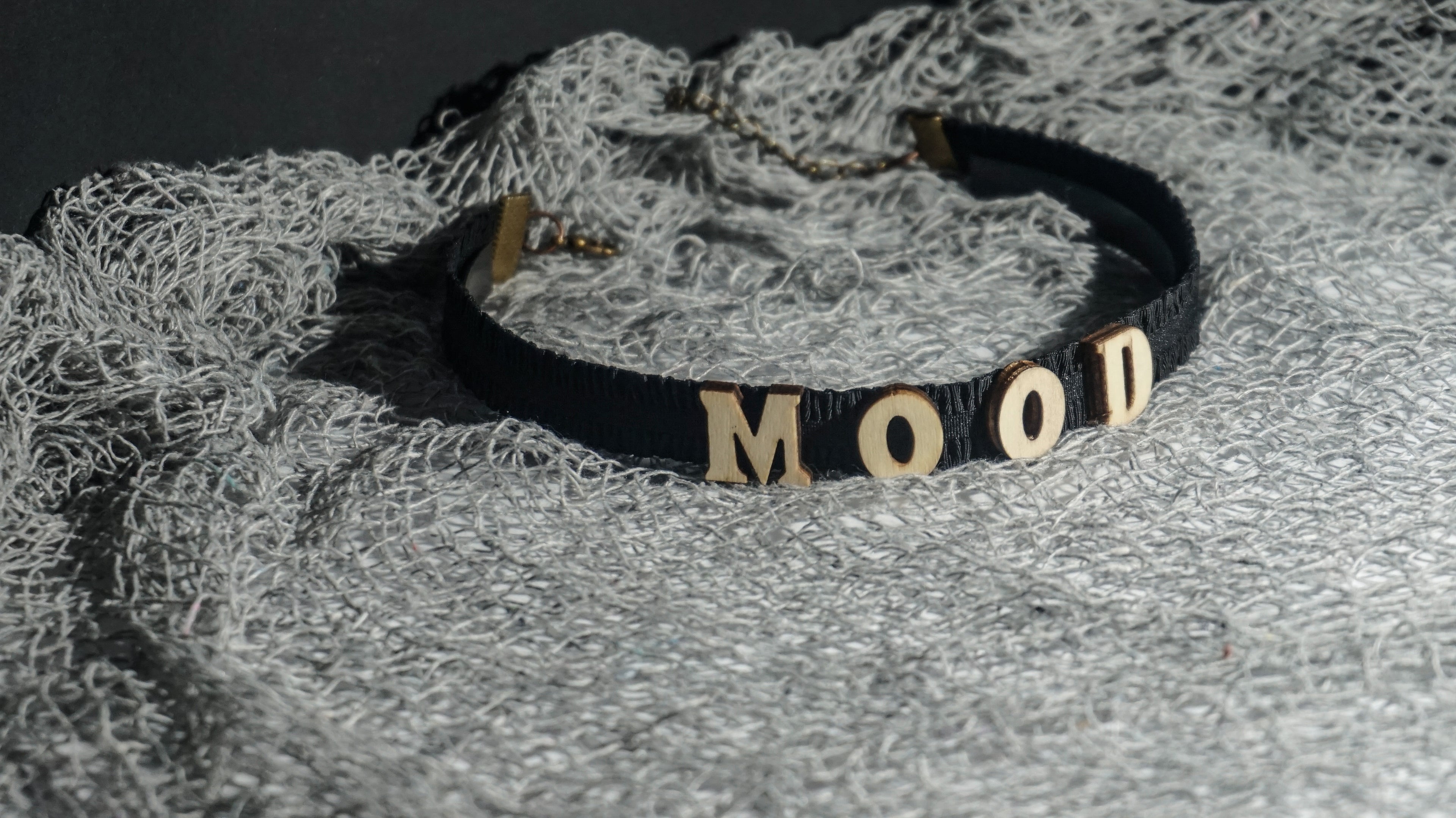 Wood Choker - Mood