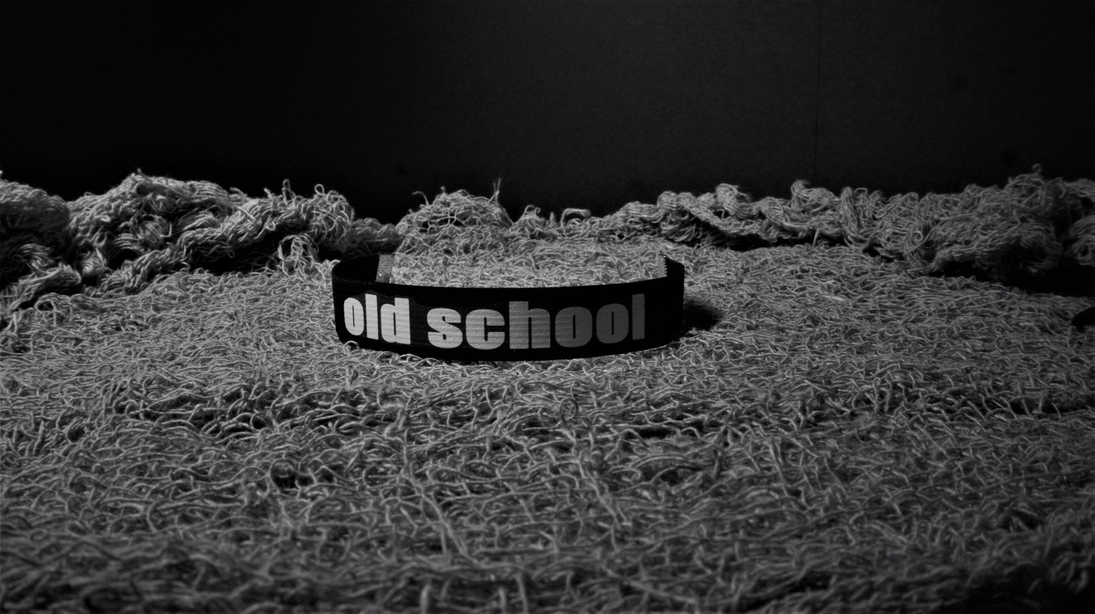 Print Choker - Old School