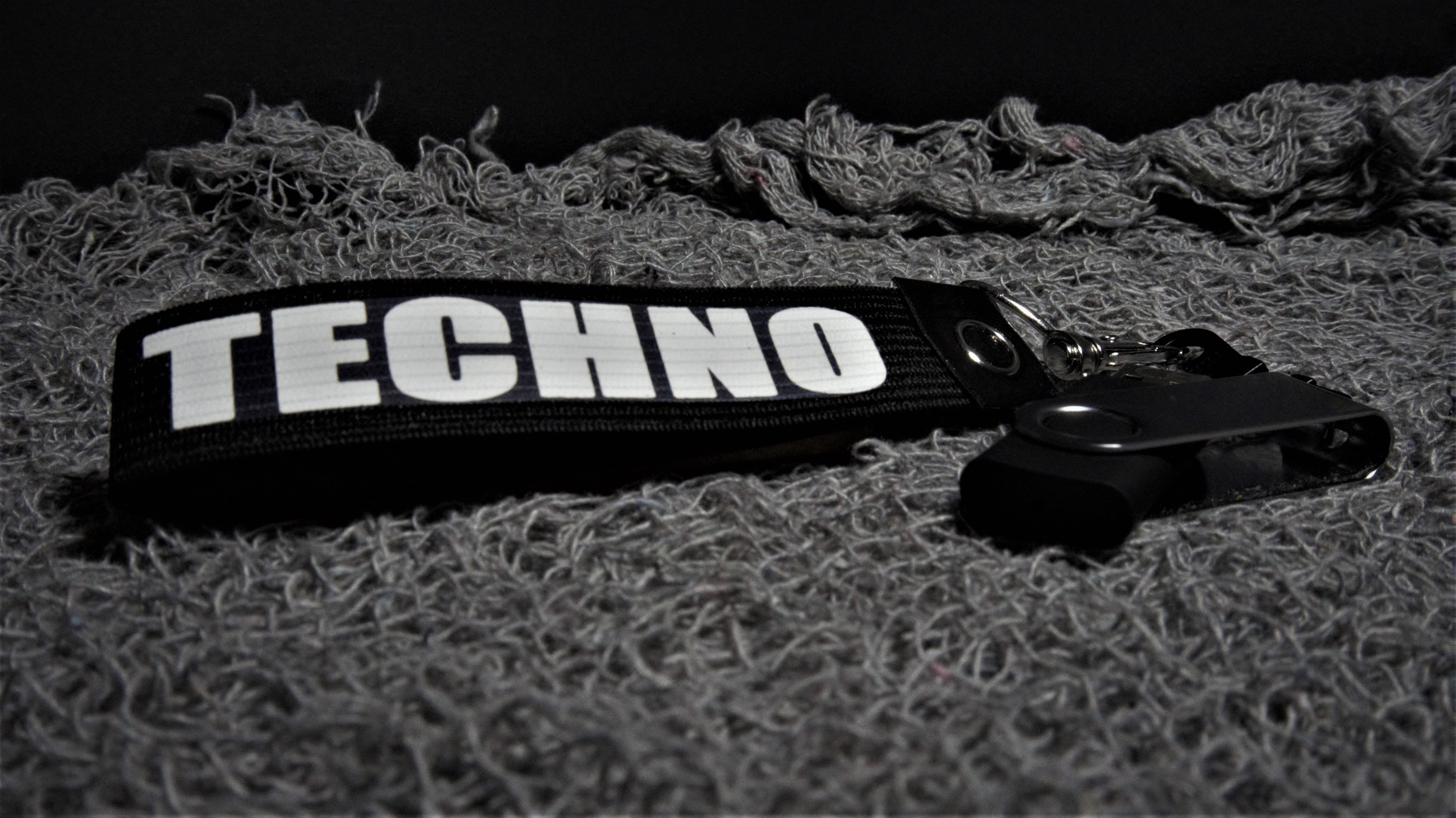 Keychain - Techno - Black